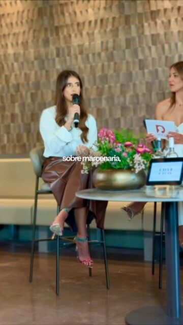 É com muito entusiasmo que anuncio que serei uma das especialistas confirmadas do PAC (Programa de Aprendizagem Contínua). Criado por essa mulher incrível que sou fã ! 🩷 @patriciapaixaoorganizer
No PAC Select, vou ministrar a especialização em Marcenaria Inteligente. Vou compartilhar a visão técnica e o vocabulário que você precisa para desenhar ou avaliar um projeto de móveis antes mesmo de ele ir para a fabricação.
Você vai aprender a:
🗄️ Projetar com o olhar de uma Personal Organizer: como alinhar estética de alto padrão e funcionalidade real na definição de nichos, gavetas, alturas e divisórias de armários e closets.
🛠️ Parcerias Estratégicas: como a Personal Organizer pode prestar consultoria para arquitetos no desenvolvimento de projetos de marcenaria.
📐 Evitar Erros Caros: como identificar falhas de usabilidade em projetos de móveis planejados e propor as soluções mais adequadas para o cliente.
O PAC Select é o único programa que oferece a base técnica de design e marcenaria para que você deixe de ser apenas uma “ajudante” e se torne uma gestora de projetos de alto padrão no mercado europeu.
.
#brasileirosnaeuropa #brasileirosnaitalia #personalorganizer #personalorganizeritalia #marcenariainteligente